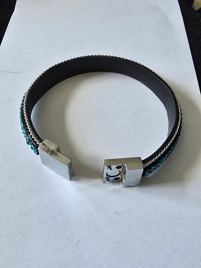 Bracelet bleu - photo numéro 2