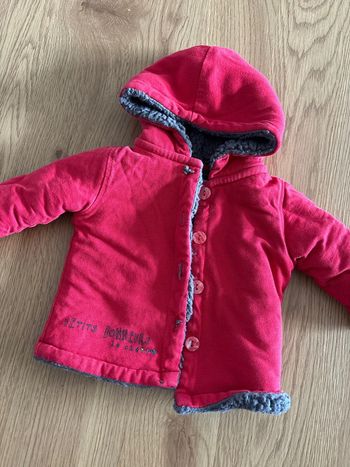 Manteau rouge 3 mois