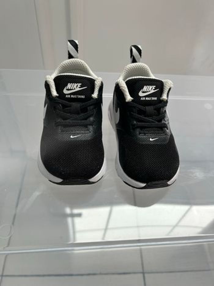 Baskets Nike bébé 19,5 mixtes neuves