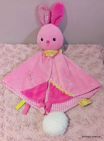 Doudou lapin à grelot de marque Jemini