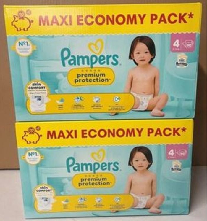 2 cartons de couches Pampers taille 4