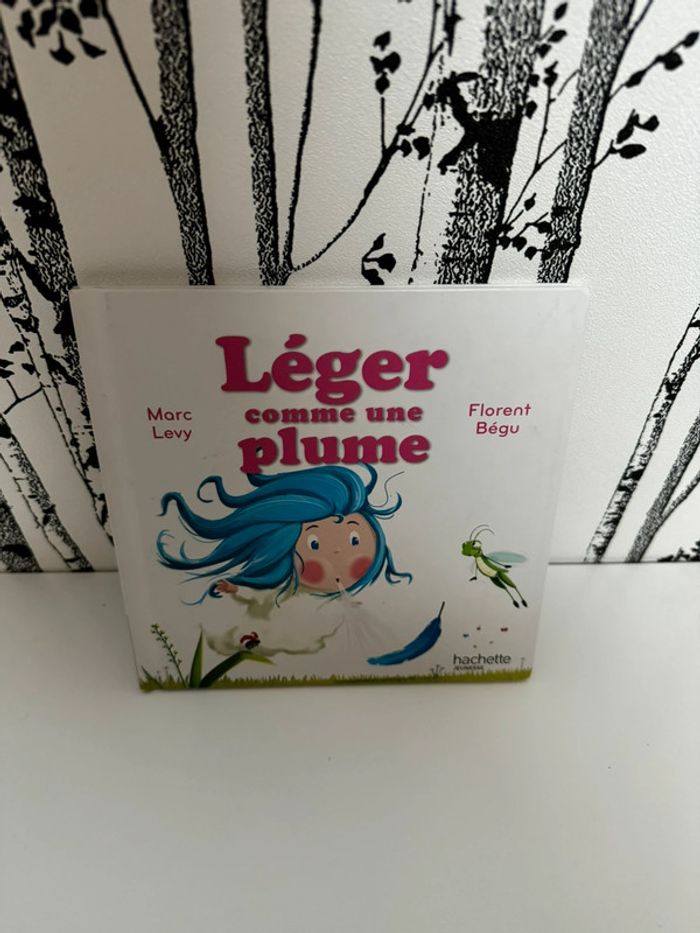Livre McDo léger comme une plume
