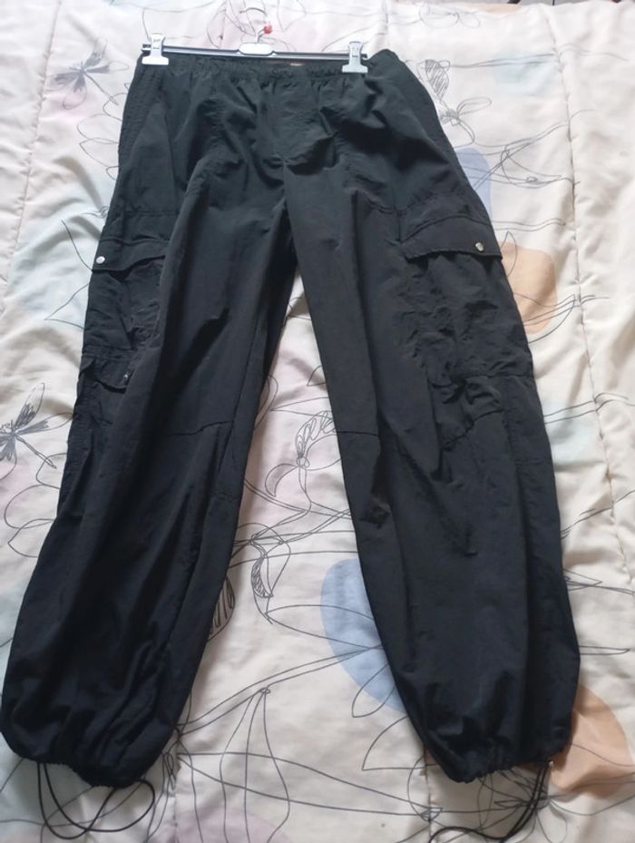 Pantalon parachute taille XL