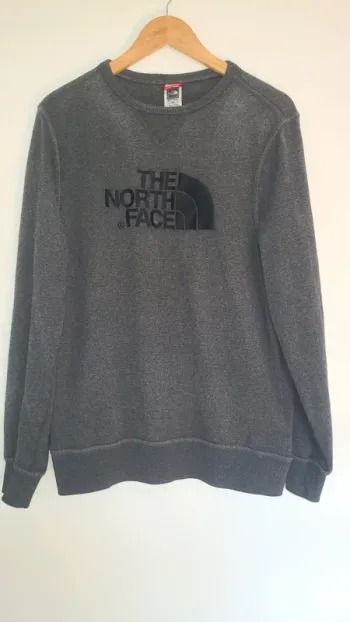 Sweat gris The North Face taille M