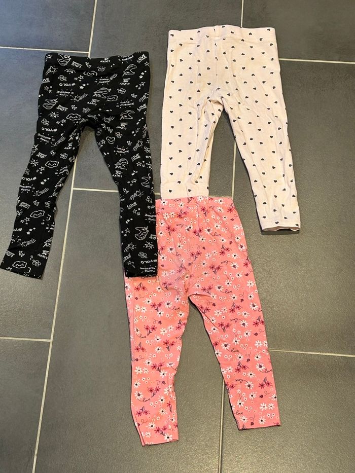 Lot 3 leggings fins 2-3 Ans
