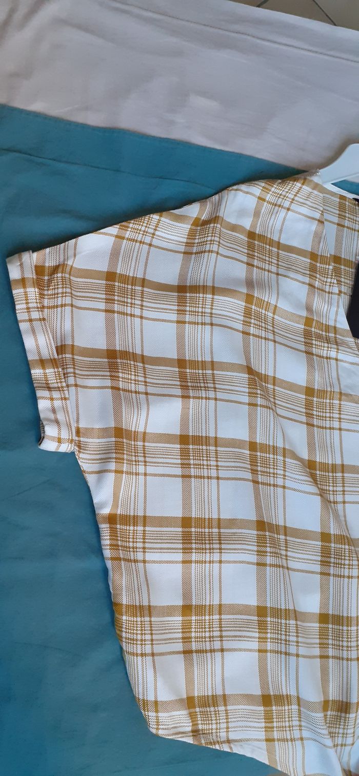 Chemise femme taille 44-46 - photo numéro 2