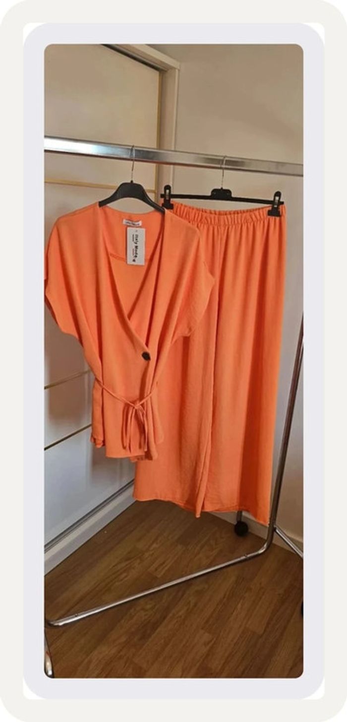 Ensemble pour femmes - photo numéro 3