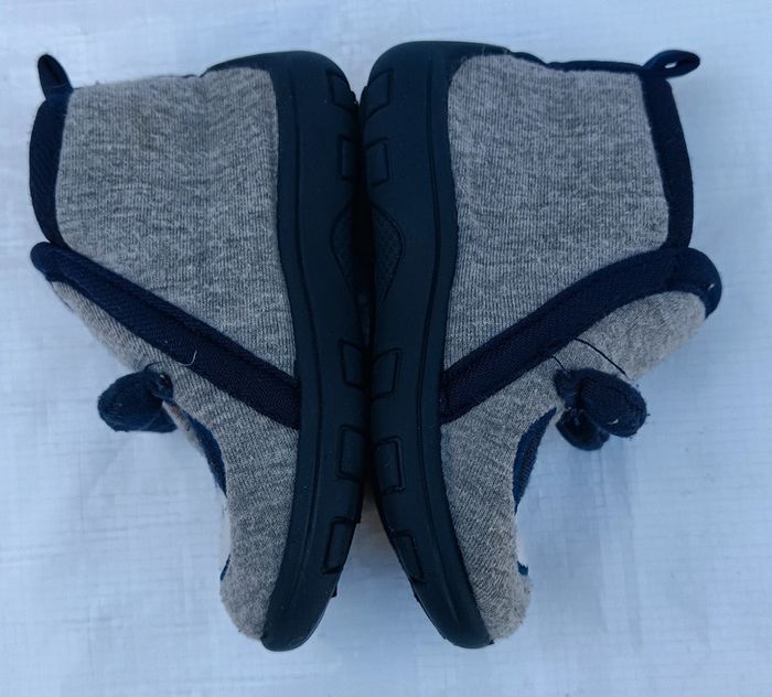 Chaussons 19 - photo numéro 2