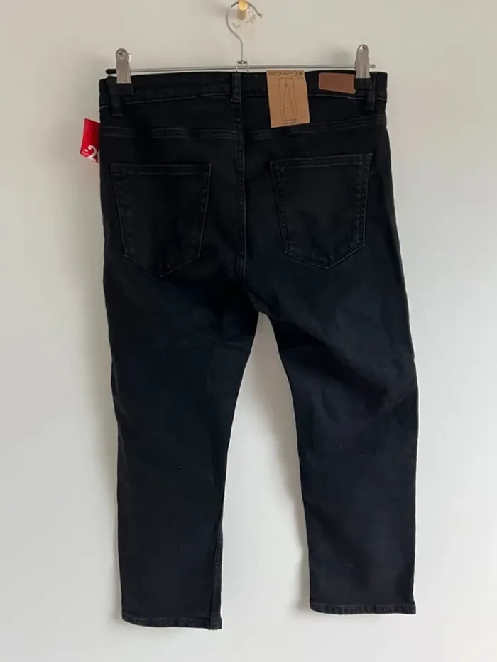 Pantalon Kiabi neuf - photo numéro 2