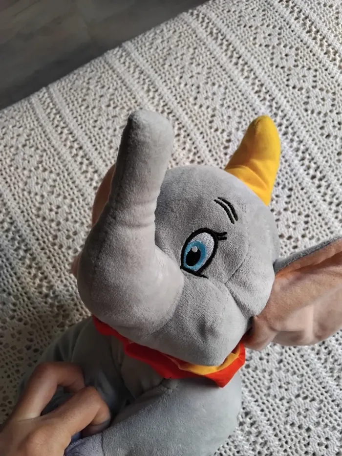 Peluche Disney Dumbo - photo numéro 2
