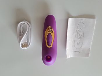 Jouet intime aspirant vibrant