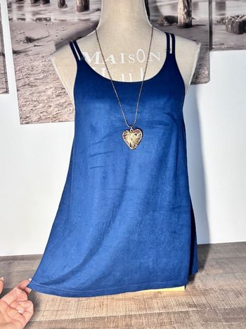 Blouse oversize vintage aspect peau de pêche bleue marine Only & u