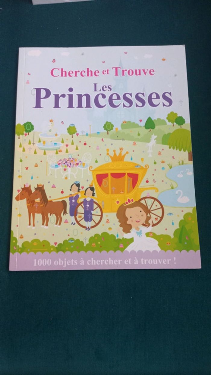 Cahier d'activités Cherche et trouve les princesses
