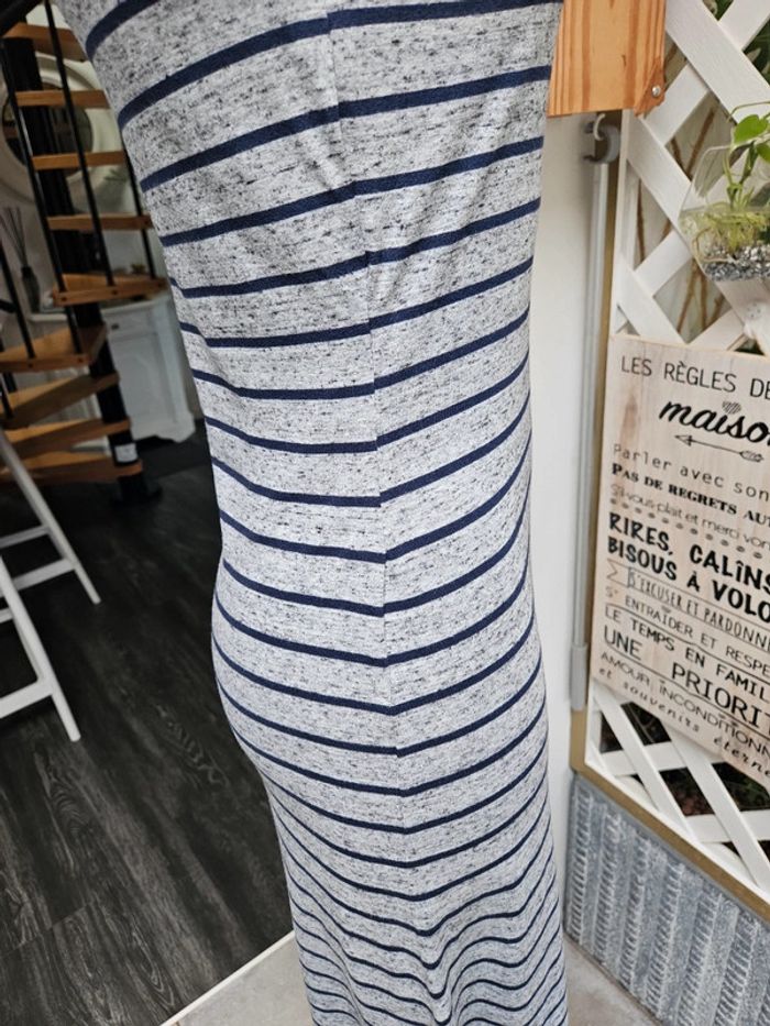 Kiabi longue robe à lignes taille M - photo numéro 5