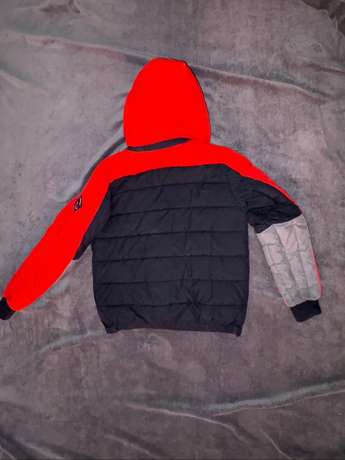 Manteau d’hiver garçon taille 14 ans Teddy Smith rouge en très bon état - photo numéro 10