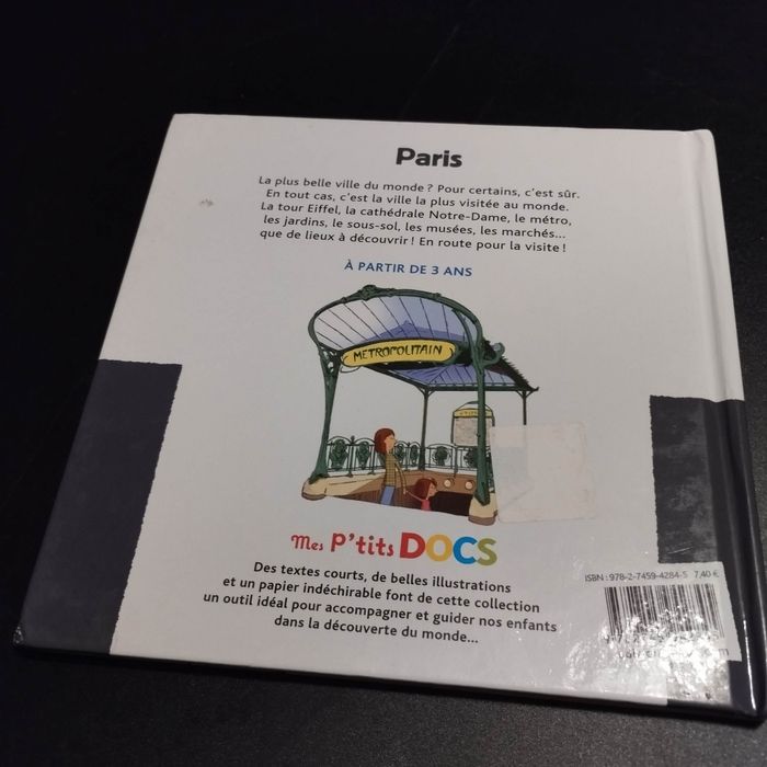Livre enfant mes p'tits docs paris - photo numéro 2