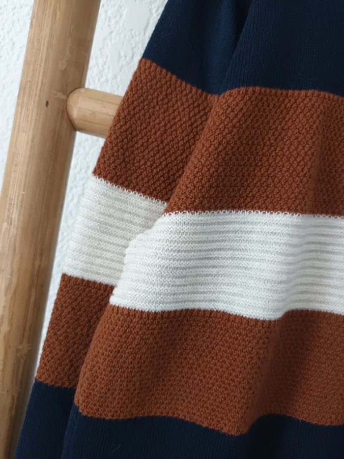 Joli pull en maille Gémo taille 14 ans - photo numéro 2