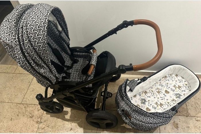 poussette bébé 2in1 avec accessoires - photo numéro 1
