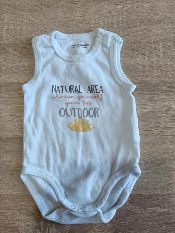 C44 Lot bodies petit bateau, verbaudet 6 mois - photo numéro 3
