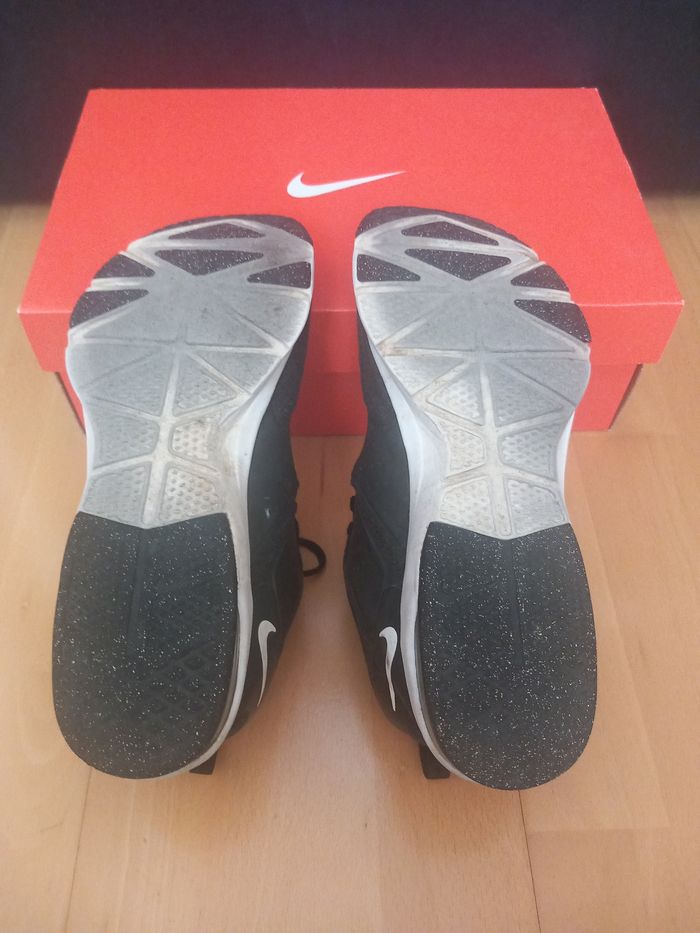 Nike Air  Wmns Bella Tr - photo numéro 5