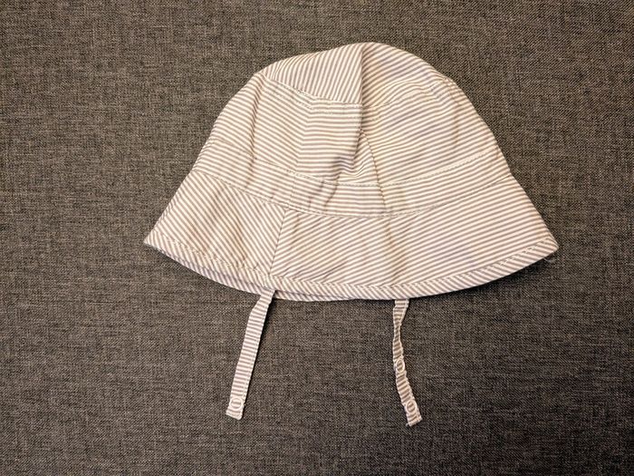 Chapeau fille - 45 cm - Marèse - Très bon état