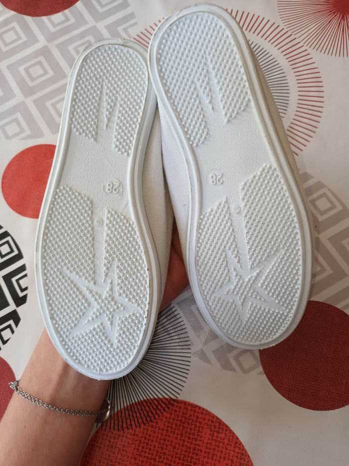 Ballerines pantoufles taille 28 comme neuves - photo numéro 3