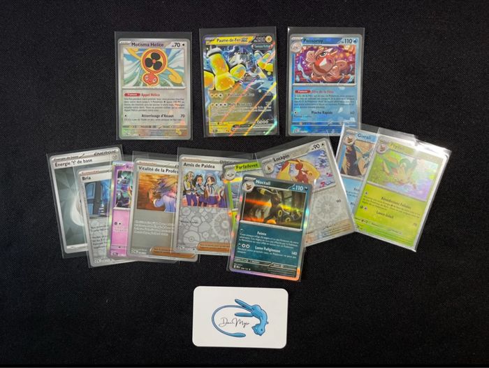 Pokémon LOT Évolutions Prismatiques : 20€