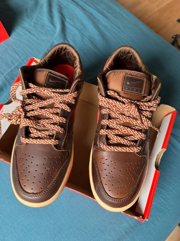 🔥 Nike Dunk Low Retro “Light British Tan / Picante Red” - photo numéro 2