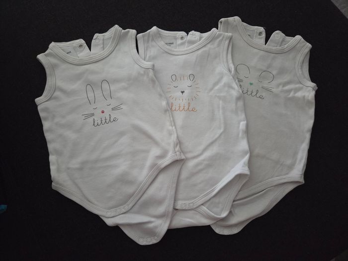 Lot 3 bodies sans manche