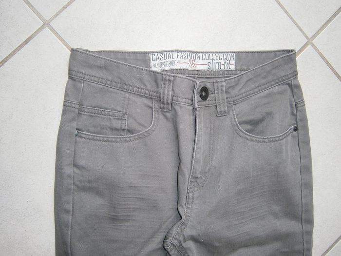 Jeans gris KIABI Taille 36 - photo numéro 4