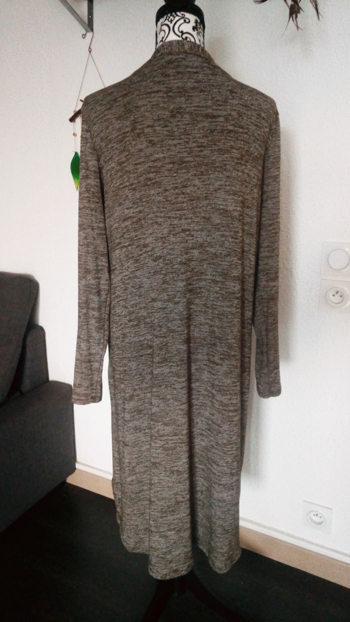 Long gilet/cardigan kaki - photo numéro 3