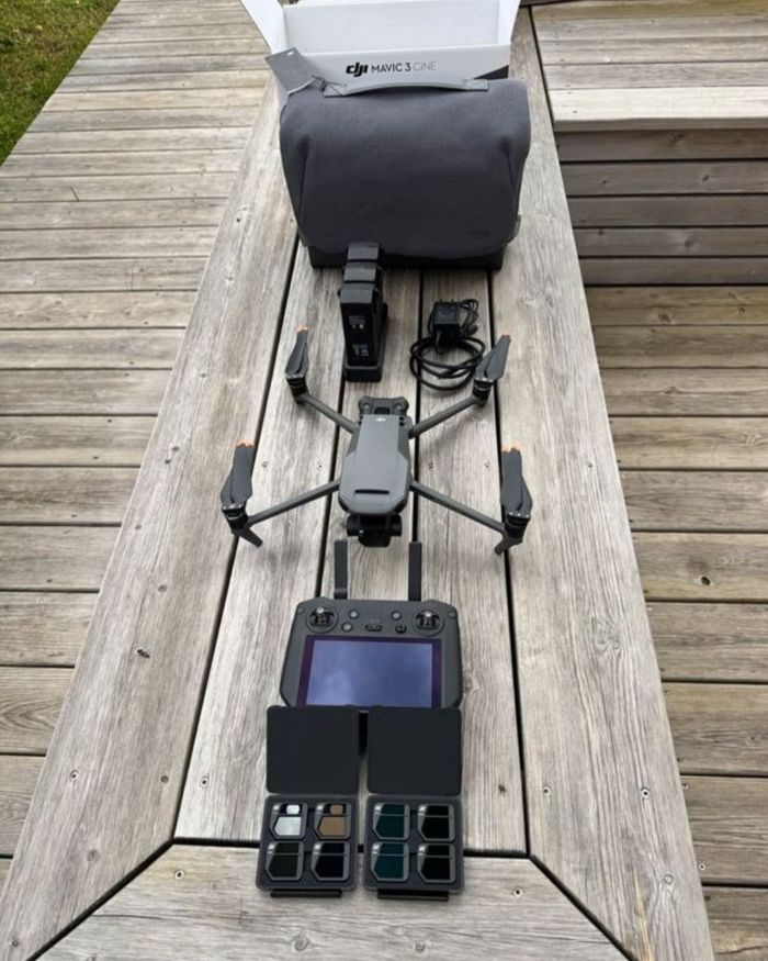 Dji Mavic 3 Ciné Combo SSD 1TO