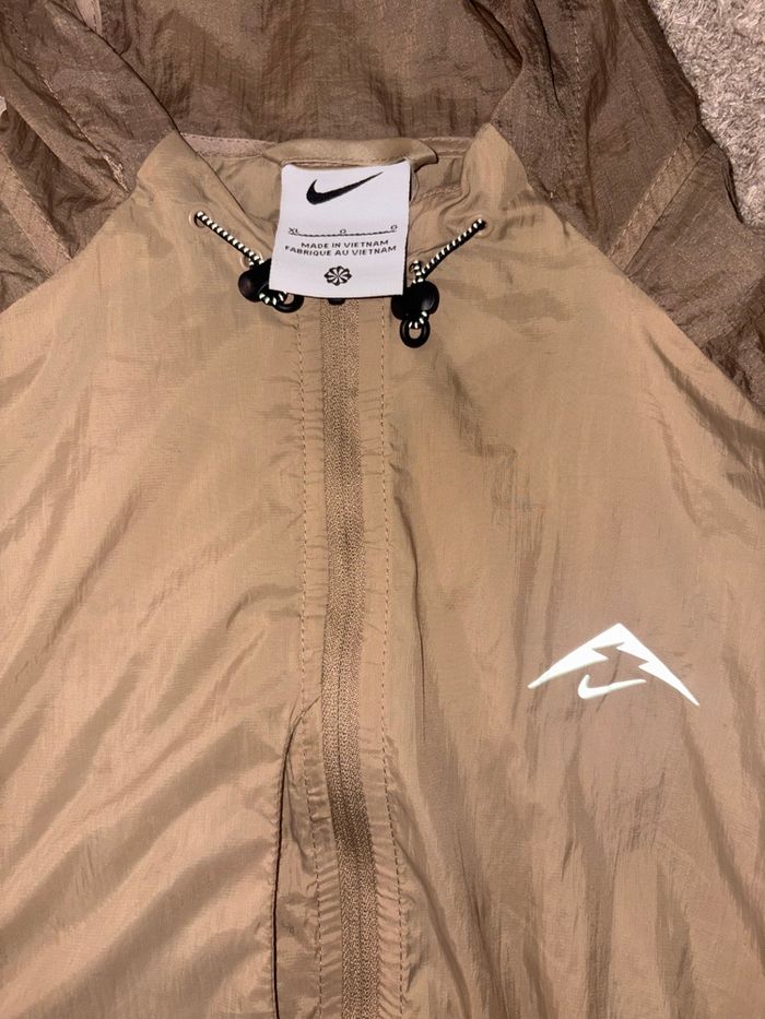 Veste Nike trail rare - photo numéro 3