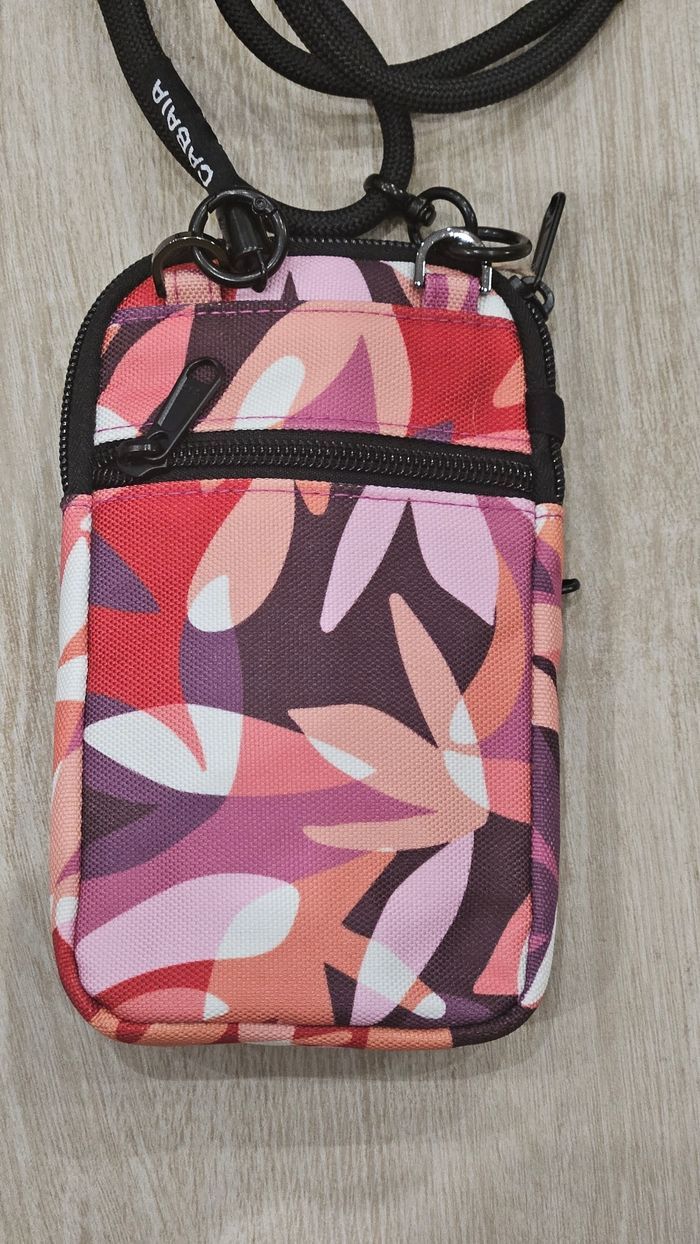 Porte téléphone Cabaïa neuf - photo numéro 3