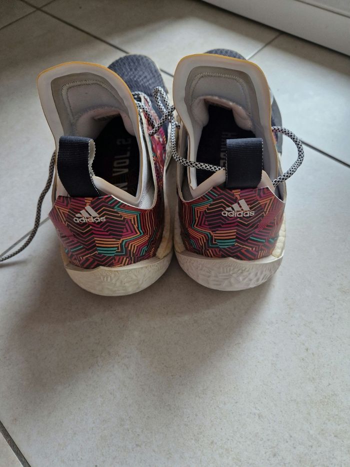 Chaussures de basket Harden volume 2 Adidas taille 47 1/2 - photo numéro 7