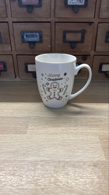 Tasse thème Noël motif pain d’épice – Très bon état 