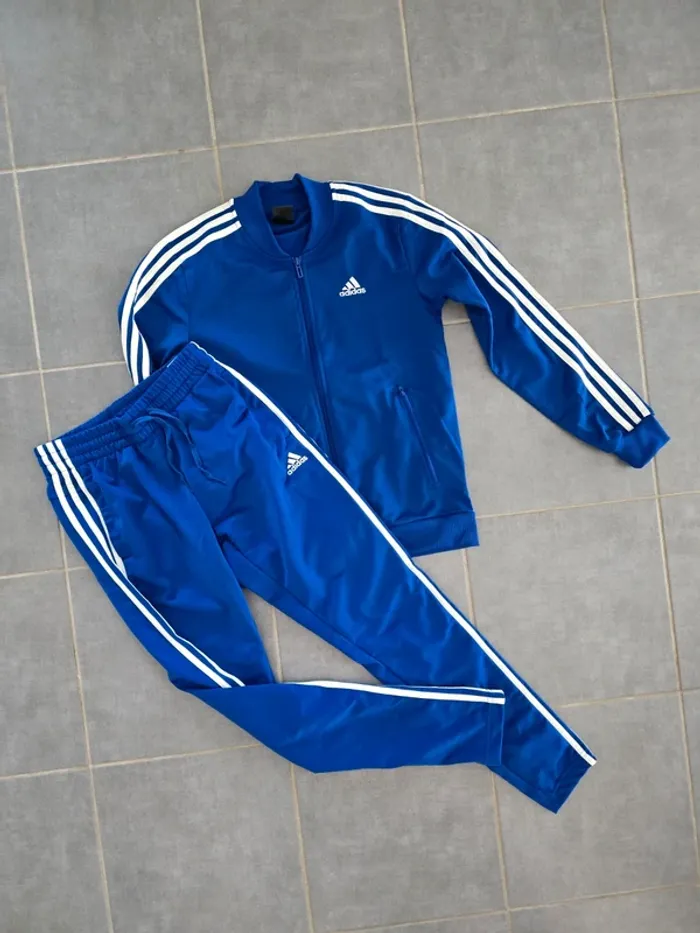 Ensemble jogging adidas