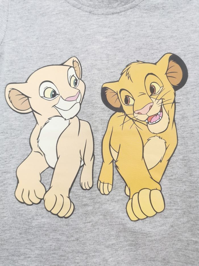 🧑 Bermuda 🩳 en toile 👶 Sergent Major
🖊️ ÉTAT ✅️: Parfait👌 - Avec étiquette🏷️ - Jamais porté 🆕
🖊️ DESCRIPTION🩳:
▪️Taille 24 Mois - 86 cm
▪️Matière: 100% coton
▪️Taille elastiquée à l'arrière ajustable de l'intérieur
▪️Fermeture par 1 bouton - photo numéro 5