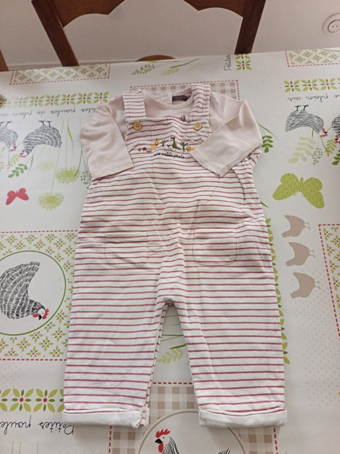 Ensemble bébé fille 9 mois