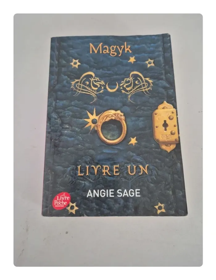 Magyk livre un