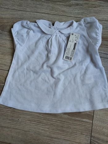 Tee-shirt blanc 9 mois neuf