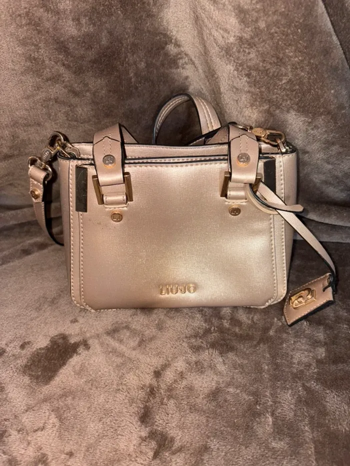 Sac à main Liu jo Xs Stachel Couleur or en très bon état