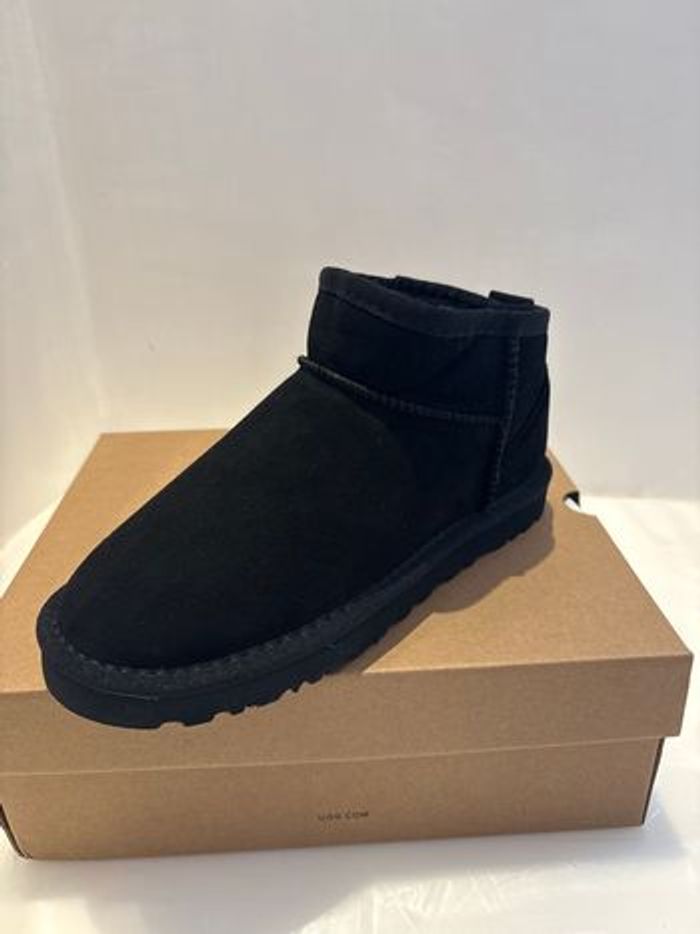 Ugg noir taille 39 - photo numéro 7
