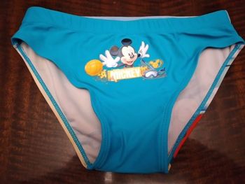 Maillot de bain bleu imprimé Mickey 8 ans