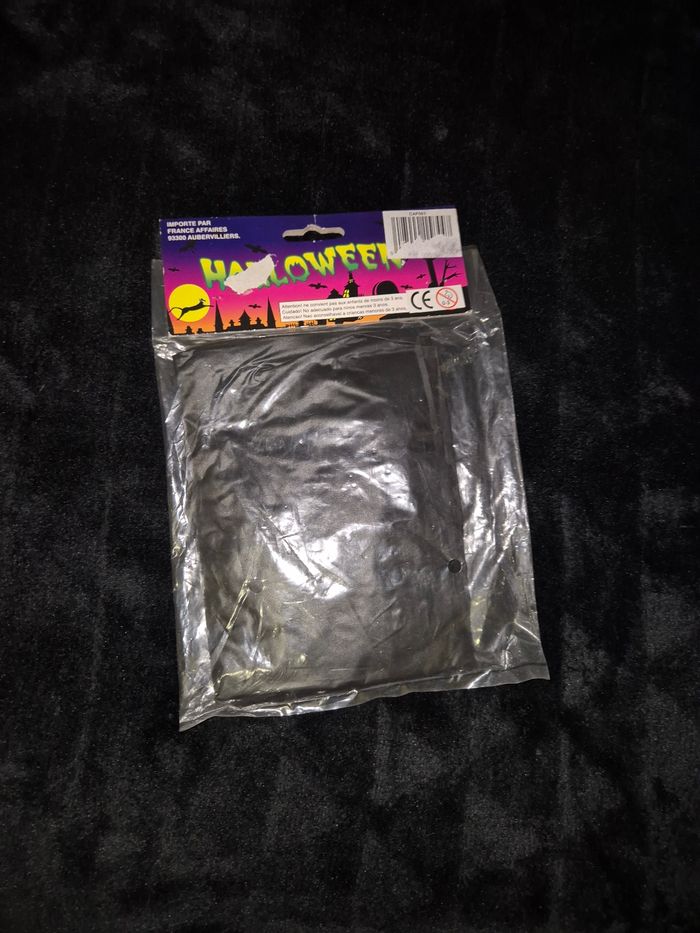 Cape noire halloween - photo numéro 2