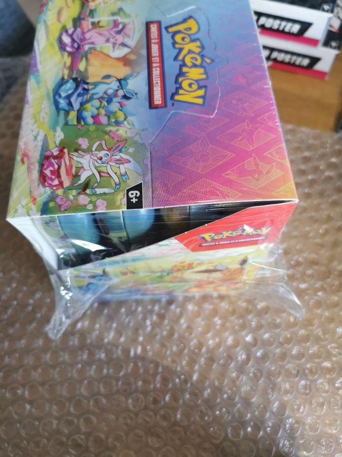 Display mini tins Pokémon ev8.5 évolutions prismatiques scellé - photo numéro 2