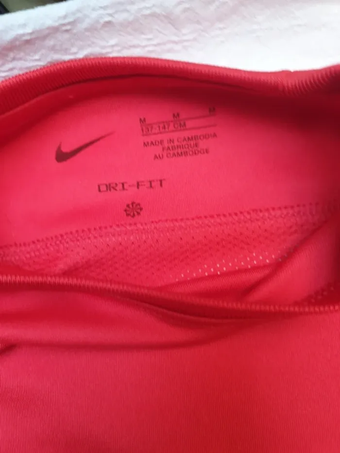 Lot de 2 ti shirts Nike - photo numéro 4
