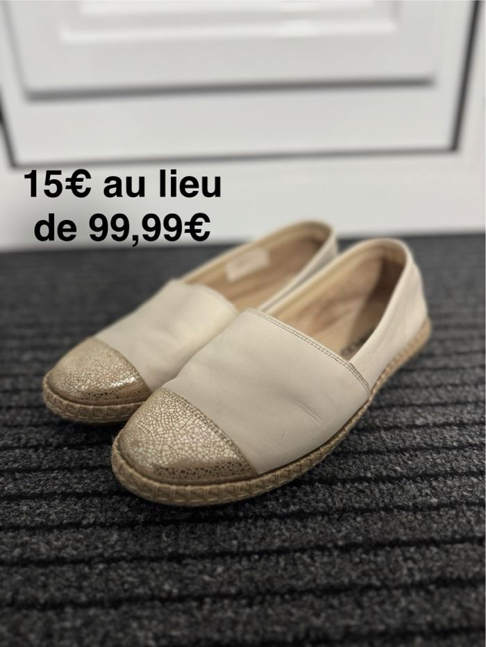 Espadrilles plates beige et bout doré