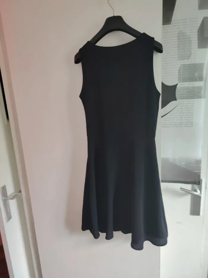 Robe pur et simple 38 - photo numéro 3