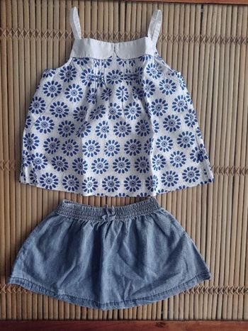 Joli ensemble débardeur et jupe en jean 12 mois